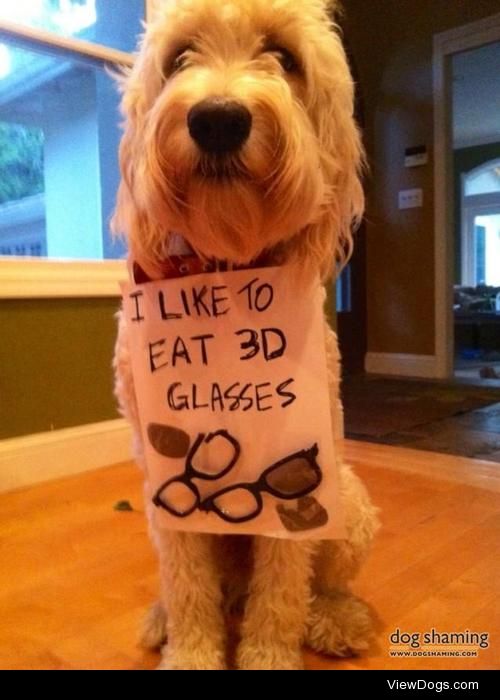 You look much better in 3D

I like to eat 3D glasses!